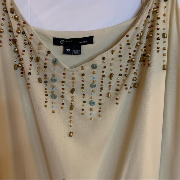 Cream colored Camisole with heavy beading - Picture 4 of 5